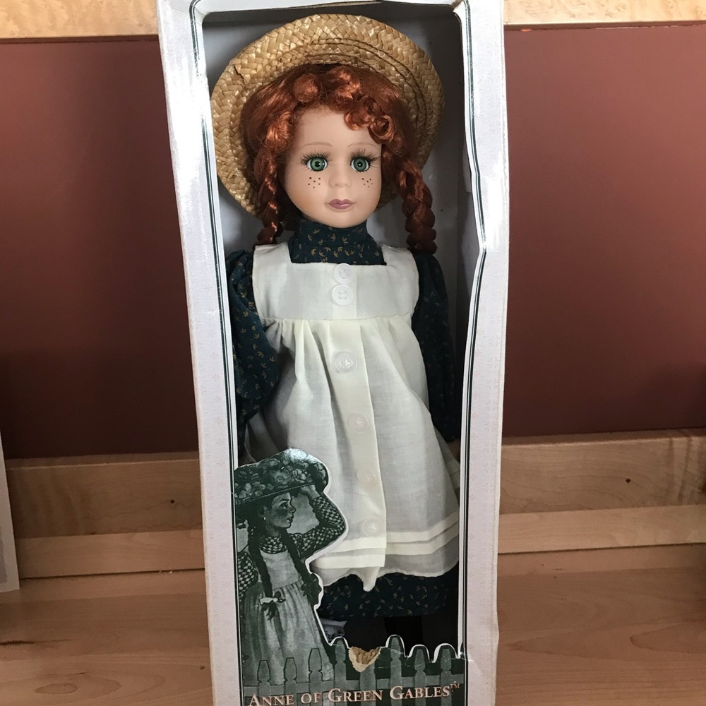 Anne of Green gables porcelain doll
